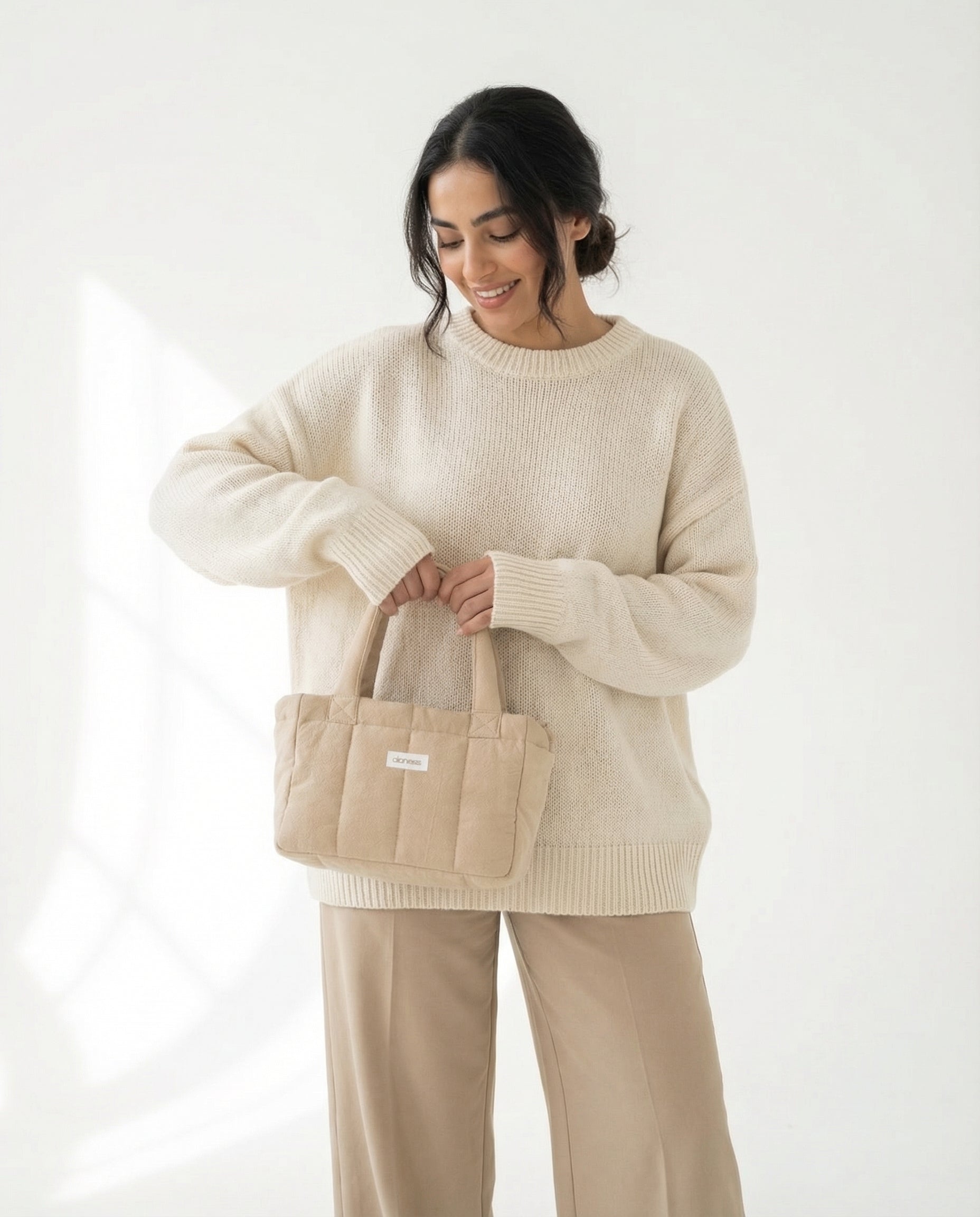 OLANESS Signature Mini Tote – Sac Élégant et Compact pour Vos Essentiels Quotidiens