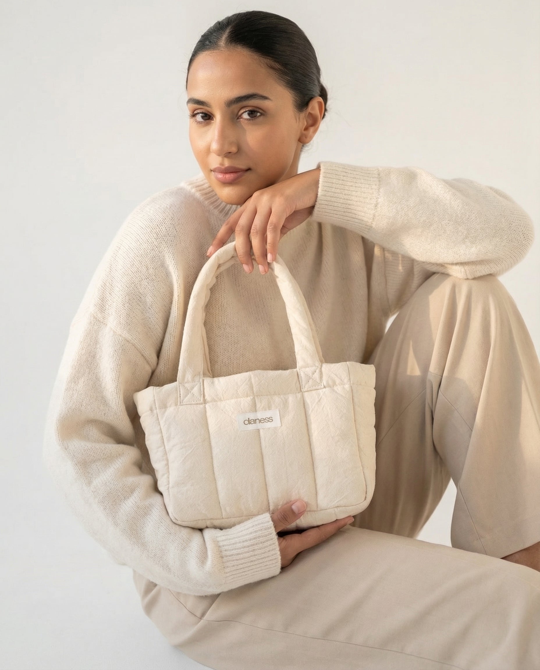OLANESS Signature Mini Tote – Sac Élégant et Compact pour Vos Essentiels Quotidiens