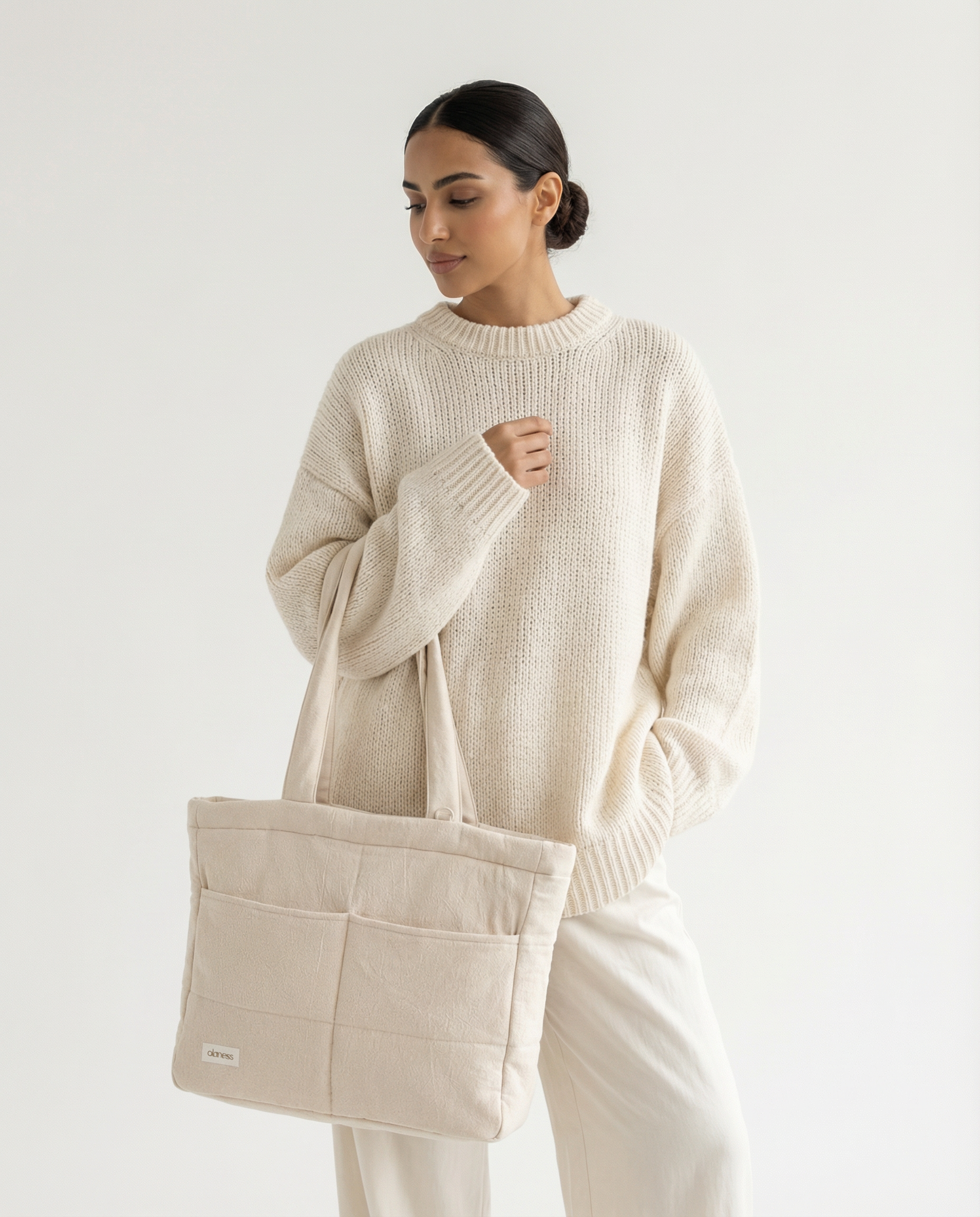 OLANESS Signature Pocket Tote – Grand Sac Élégant avec Compartiments pour Travail et Quotidien