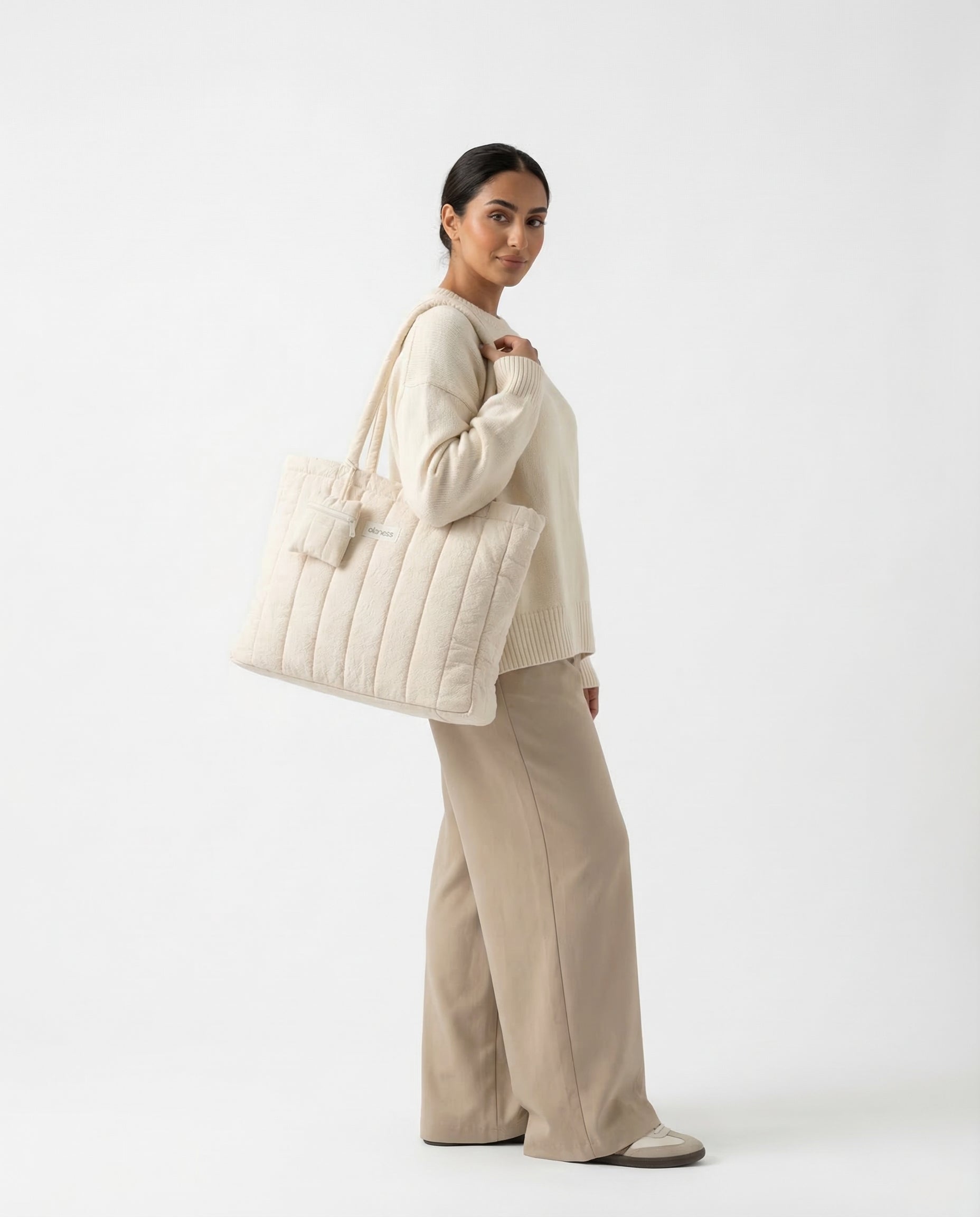 OLANESS Signature Crinkle Tote – Grand Sac Élégant pour Travail, Voyage et Quotidien